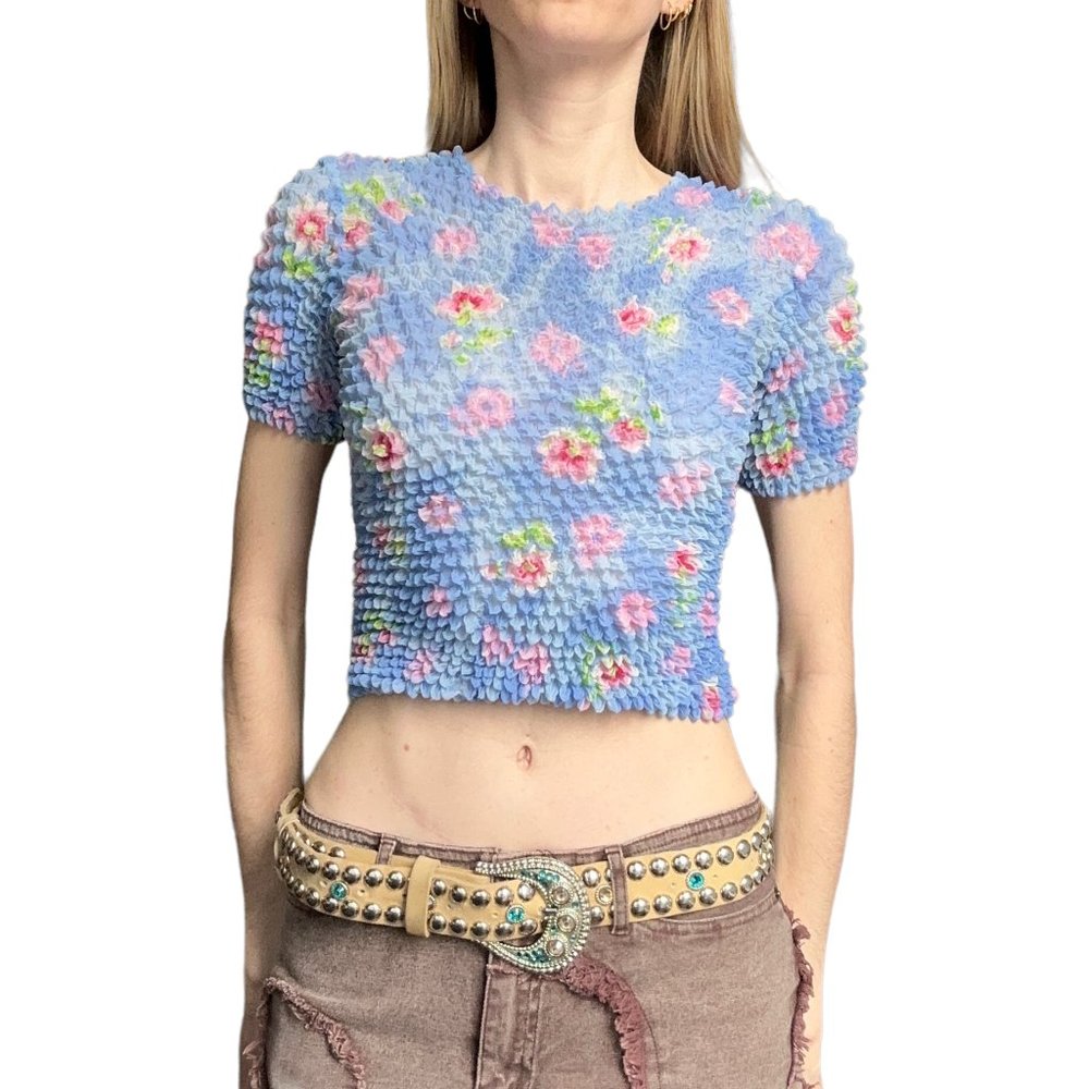 Y2K blue floral popcorn top